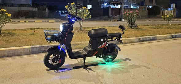 السلام عليكم
دراجه شحن R11 نضيفه سعرها 450 وبيها مجال 

هذا رقمي للي يريد يشتري ***********
