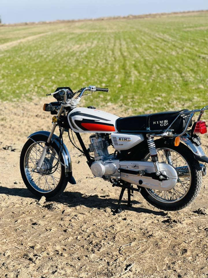 سلام عليكم للبيع نامه إيراني مديل 2025 أوراق سكنر كامله كفاله عامه من اي عيب شرعي 
نضيفه حيل
سعر 800 وبيه مجال عنوان ميسان ناحيت سيد احمد الرفاعي قضاء الميمون اتصال ***********
