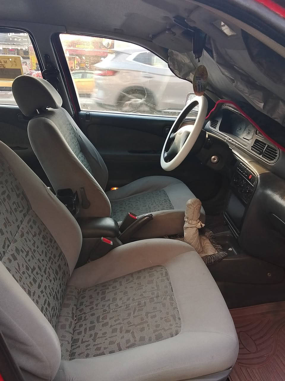 السلام عليكم كيا سيفيا هاج باك موديل 1996 جاهزة السيارة كير مكينه صدر حدادية تبريد ويه السويج رقم بغداد انكليزي تحويل ثاني يوم سنويه 26 السيارة بلاديه بدون صبغ السيارة كله على وضع الشركه دواخل جديد كهربائيات كله شغاله كامله السيارة ما بيه اي نقص كبل للشارع مكينه مفتوح مو مسكر السعر 50 وبيه مجال للاتصال *********** العنوان بغداد
