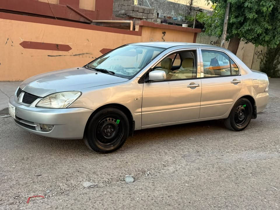 سلاوى خواي گه وره تان لي بيت
سه ياره لانسر موديل 2011
سه نه وي عاجه 
4 تايه تازه له ژيردايه 
مكينه گه وره ى
ده بل گيره 
گير مكينه به شه رت 
سه ياره كه تابلي شه تيكه ي 
زور نازاره ته بريت سارده 🥶 گه رمه ي هه يه سه ياره زور مه زبوته ته قه و رقه ي به شه رت سعري سه ياره كه باي 55$ 
كه مي معامه لي تيايه 
ژماره موبايلي***********
