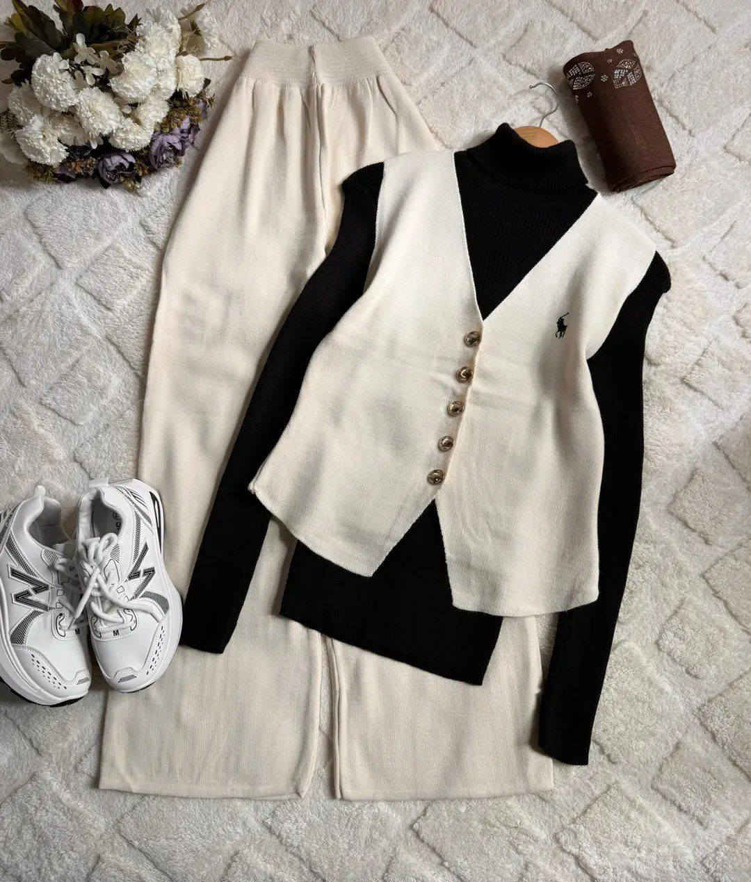 فخامه. وجمال. المديل  سوت ثلاث  قطع مع الهاينك روووعه 

🧶🧶نوع الخامة تريكو تركي  ❤️

السعر.السوت 22 ))

فري سايز


**إذا كنت صاحب هذا الإعلان وتريد حذفه لأي سبب، رجاءا أرسل رسالة إلى الدعم الفني**