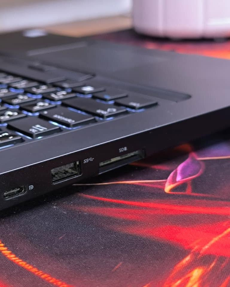 💻 إذا تريد لابتوب عملي بسعر ممتاز للدراسة، الدوام، أو الاستخدام اليومي، فهذا الخيار ممتاز الك

✅ Dell Latitude 5490

🔹 Intel Core i5 – الجيل السابع (فئة U)
🔹 رام 8GB DDR4 (قابلة للتطوير)
🔹 SSD سعة 256GB (قابل للتطوير)
🔹 شاشة 14 إنش
🔹 Intel HD Graphics

🎁 السعر: 220,000 دينار فقط
يشمل:
✔️ التوصيل
✔️ الشاحن
✔️ الحقيبة
✔️ الماوس
✔️ الماوس باد

📦 الكمية محدودة، احجز جهازك قبل نفادها.

📲 للتواصل واتساب:
***********

📍 لابتوبيا
 
اطلب الان الكمية محدودة
