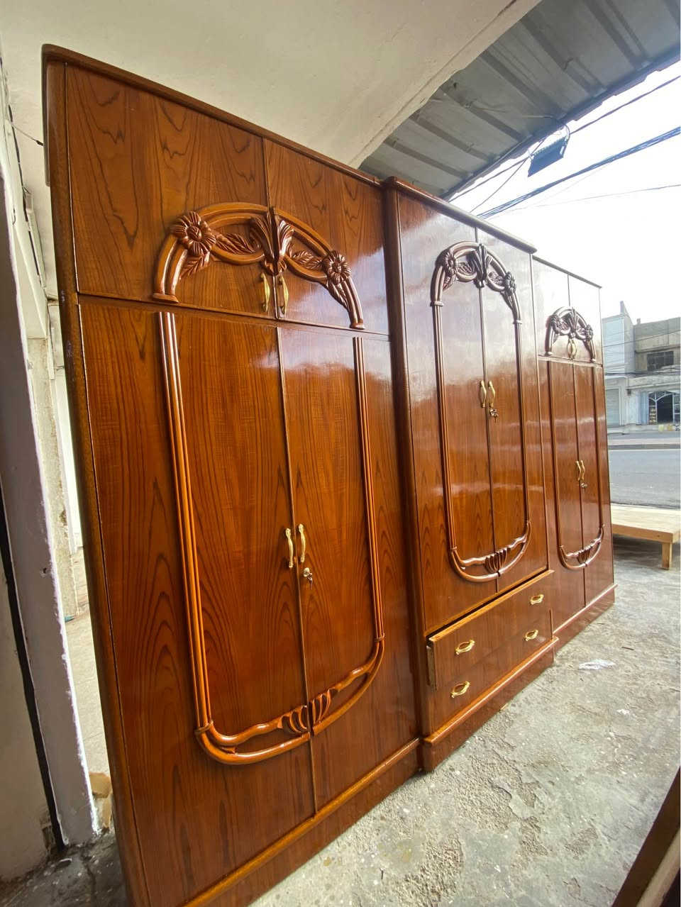 عرفة نوم عراقي ثقيلة ٦ ابواب نظافة فول فصال حديث صاج ٥ملم مع مساعد اضافي العنوان موصل حي القادسية شارع علي ابن ابي طالب مقابل سايدين ارض النور 
للتواصل والاستفسار *********** موصل, نينوى
