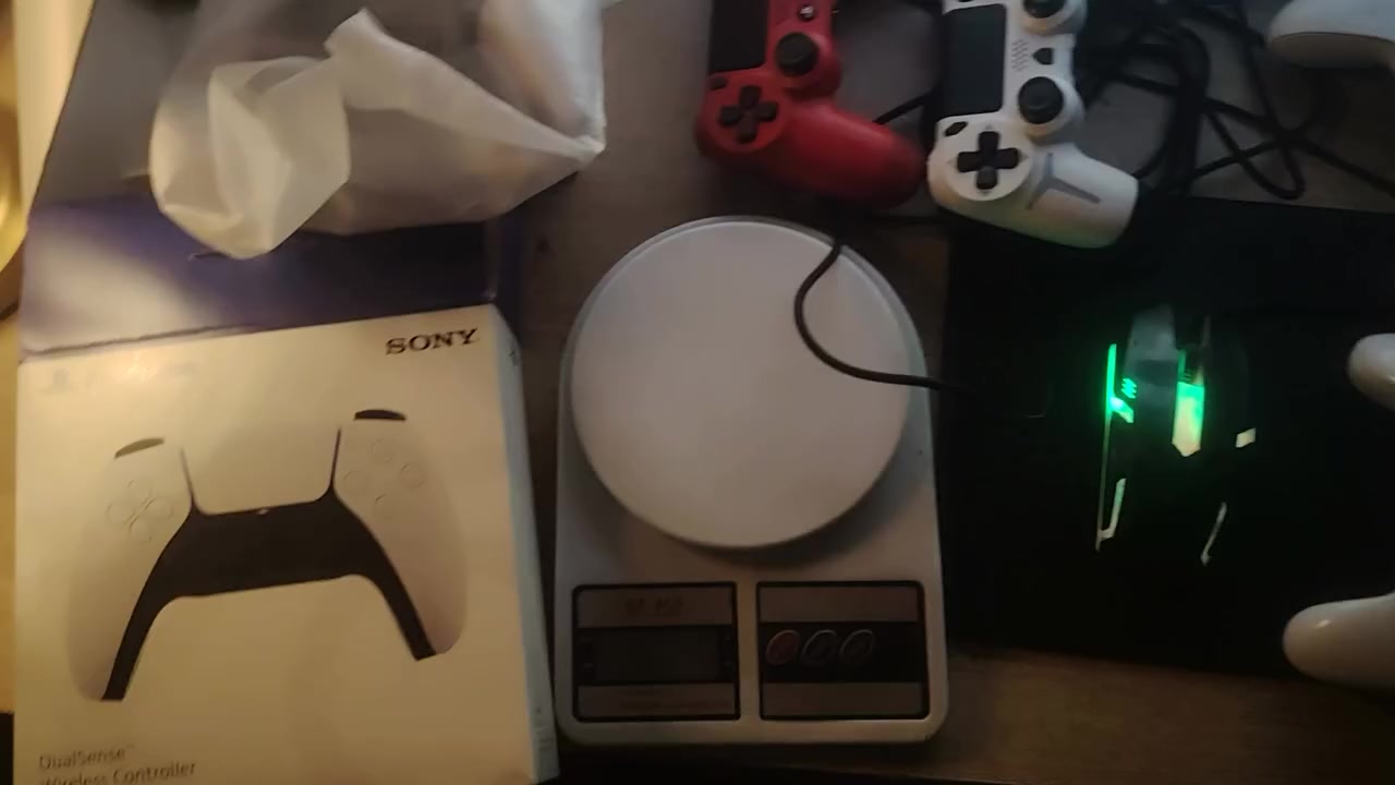 جوستكات لل 5 وا 4 بسعار كلش كلش زينه.
جوستك 5 ب 40
جوستك 4 ب 10
جوستك فايف اصلا يعني هو صلى يصير ع 5 ول 4.
مكاني بغداد شارع فلصطين وعندي توصيل


**إذا كنت صاحب هذا الإعلان وتريد حذفه لأي سبب، رجاءا أرسل رسالة إلى الدعم الفني**