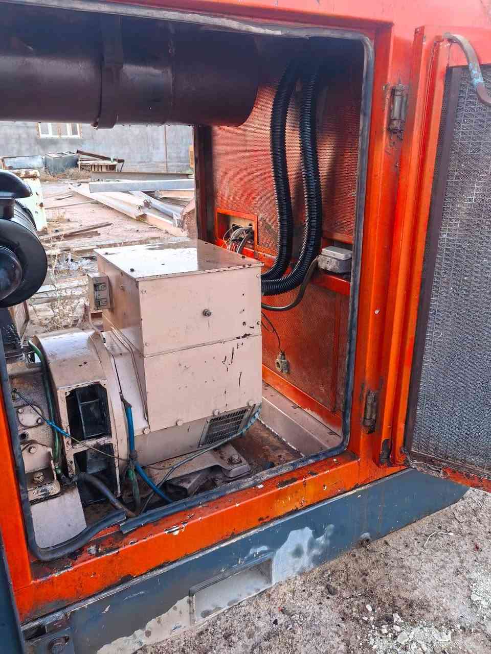 مولد 100KVA
للبيع
سوبر كاتم
مكفول ع الحمل
السعر ٢٨ ورقه
المكان النجف
للاستفسار ***********
