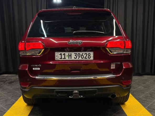 السلام عليكم جيب كراند شيروكي موديل2022 للبيع فول عده الفتحه حساسات كامره رادار مثبت سرعه تثبيت مسار السياره وارد امريكي بيه داير الجاملغ اربع اصابع فقط موضح بصور يمك الباقي كلين السياره السعر 340 وبيه مجال ‭0771 431 3513‬
