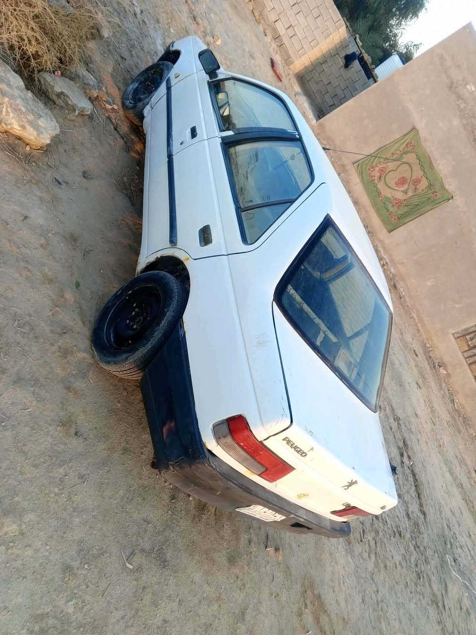 السلام عليكم بيجو روى 2009سنويه ساقطه 2023 رقم قادسيه السيارة خير من الله  الرميثه  سيطرة العارضيات 
السعر 15     ***********
