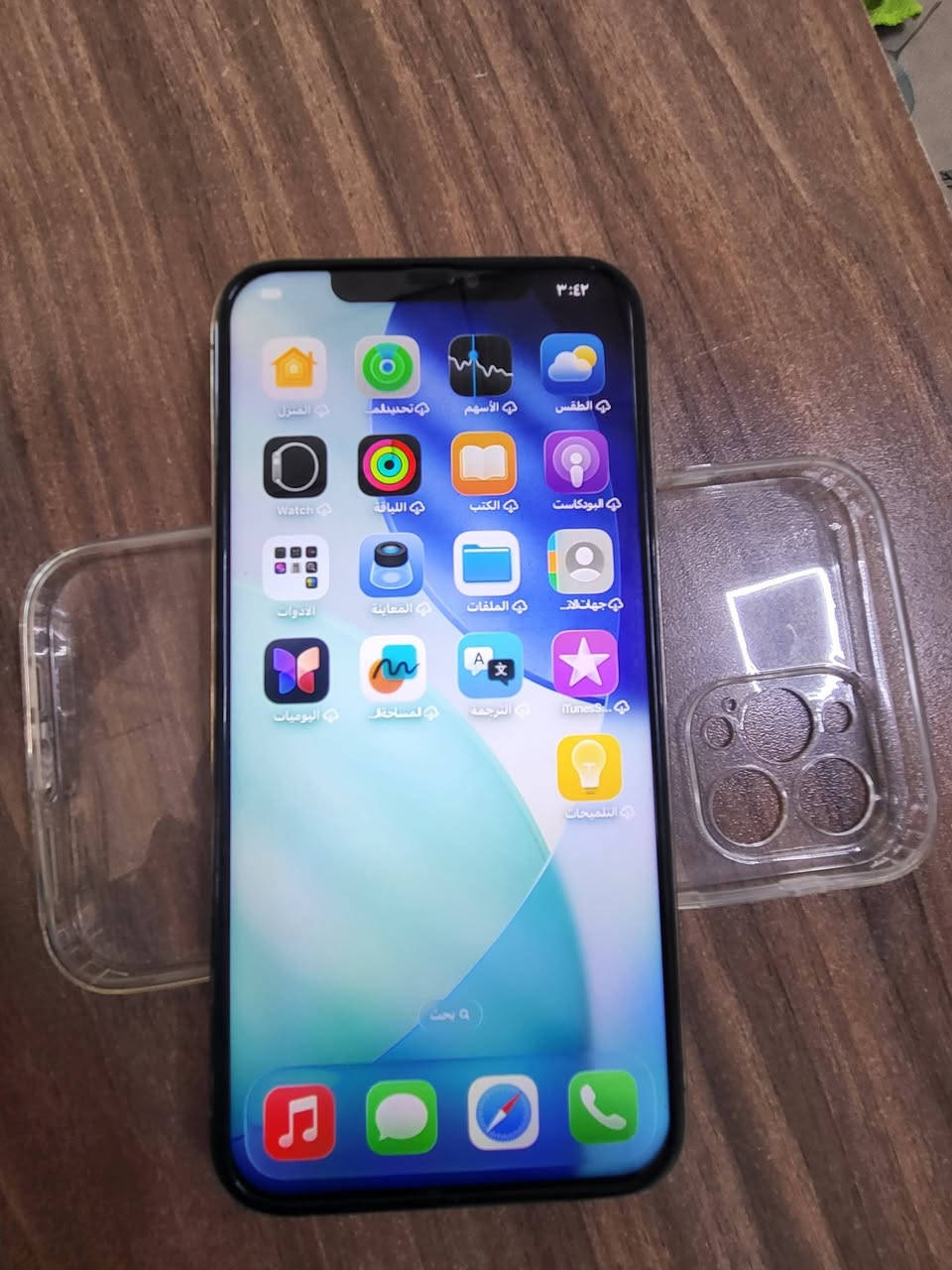 12 برو ماكس مبدل شاشة و بطارية فيس ايدي شغال ذاكره 128 جهاز كلة شغال مابي عيب للبيع و مراوس شراي خاص و اتصل ***********
