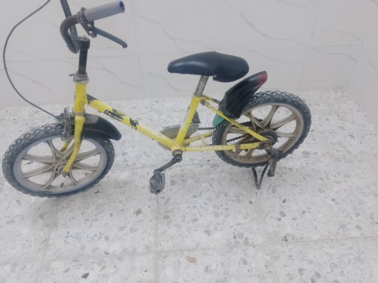 السلام عليكم بيسكل للبيع مكاني بغداد مدينه الصدر الرقم ***********
