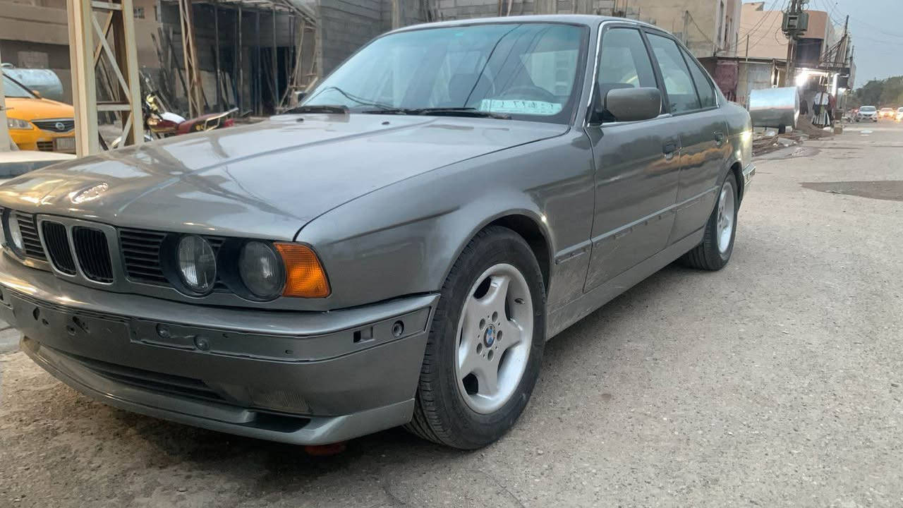 سلام عليكم بيئم موديل 1990 520 حجم سيارة صبغ عام دوشمه دواخل عام سقف سلايت جديد كهربائي جام كهرباء سيارة تعمير جديد تايرات جديد باتري جديد تخم لايت بلادي جديد لايتات زينون كهربائيات كلهن مرتبهن  ع إيدي 
سيارة ما شاء الله نظيفه شويه يحتاج اله ترتيب قليل من ترايش وثنين بطانين داخليه مال باب  رقم سيارة كركوك الماني سعره 50 وبي مجال 
مكان سيارة كركوك 
رقم تلفون *********** 
بي واتساب كركوك, العراق
