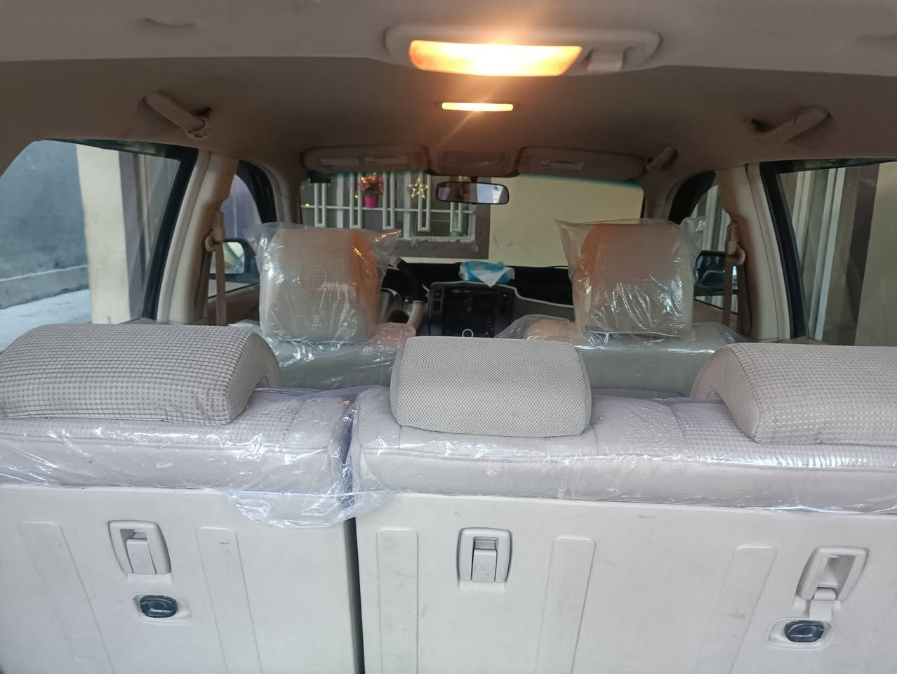 تـوسان 2007
رقم بغداد بسمي 
هزه جديده
كير محـرك مكفول
غرفه جديده
محـــــــرك 2000 اقتصاديه كلش
بيها 3 قطع صبغ بدون دواخل
تبريد جيد جدا
ادامة كامله ماتحتاج اي مصرف
مكان فلوجه#السعر(100) وبيهامجال بسيط
***********
