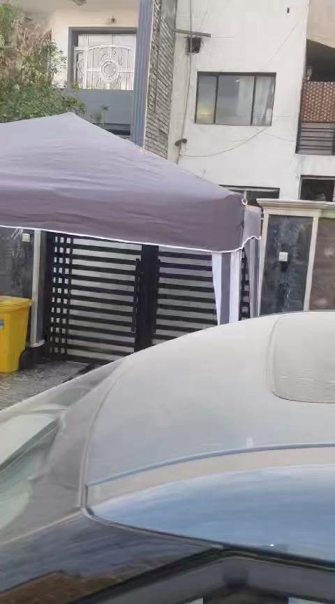 خيمه سفرات متحركه سهله النصب تتطبك وتحمل بحقيبه مخصصه اله بضاعه باله بريطانيا موجود كميه للبيع جملة ومفرد للإستفسار الاتصال على الرقم *********** او على الخاص
