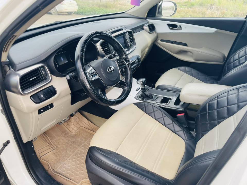 السلام عليكم كيا سورنتو موديل ٢٠ بانوراما ماشية ٥٥ الف رقم بغداد سنوية لغاية ٣٠ تخم تاير سيارة جاهزة وجديدة السعر المطلوب ٢٥٥ وبيها مجال مكانها ديالى بعقوبة للاتصال 
***********
