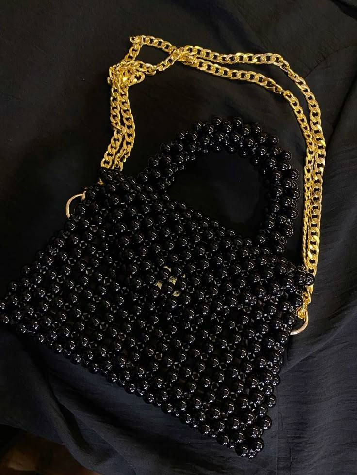 نعومة+فخامة=اطلالة العيد😍
موديلات قابلة للتنفيذ حسب الطلب سعر حسب حجم يوجد توصيل لجميع محافظات العراق وداخل هيت


**إذا كنت صاحب هذا الإعلان وتريد حذفه لأي سبب، رجاءا أرسل رسالة إلى الدعم الفني**