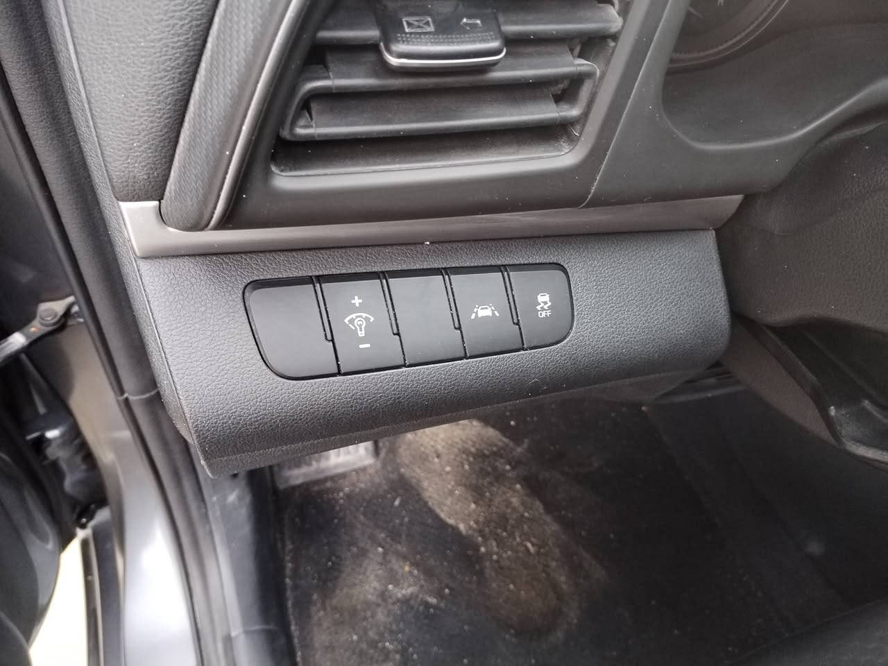 النترا  ٢٠٢٠ امريكي باسمي فقط بنيد مبدل والباقي مكفول ماشيه ٥٠الف ترهم مراوس توكسن سبورتج ١٧ او١٨ او ١٩او٢٠ كربلاء الحسينيه رقم ***********
