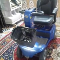 عربانه للبيع بس باترياته تعبانه سعره 450 وبيه مجال 07705459755