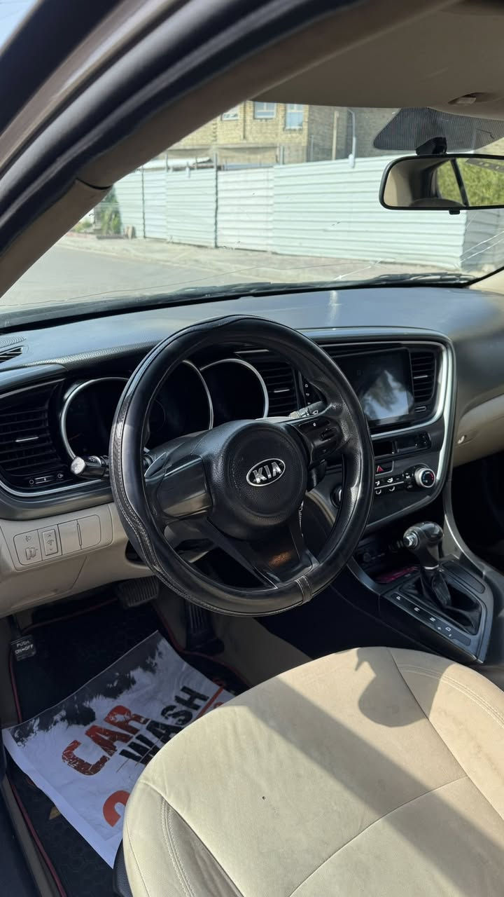 اوبتما خليجي 2015
مواصفات عاديه 
رقم سليمانية الجديد ب اسمي
شاشه اندرويد 
كاميرا 
محرك 2000
تبريد ثلج و اقتصاديه 
بيه جاملغ امامي مبدل 
و جاملغ خلفي مصبوغ
قماره طافيه
و بيه طختين موضحات بالصور 
محرك مفتوح
ماشيه 266 الف كيلو  

السياره حاليا كير محرك كله تمام ما مشتغل بيه و لا كلوب بالدشبول تبريد ثلج تخم تاير جديد صدر جديد 

كل التفاصيل كدامكم عيني الي تعجبه السياره 
يتصل هذا رقمي ***********
مكاني بغداد حي الجامعة
