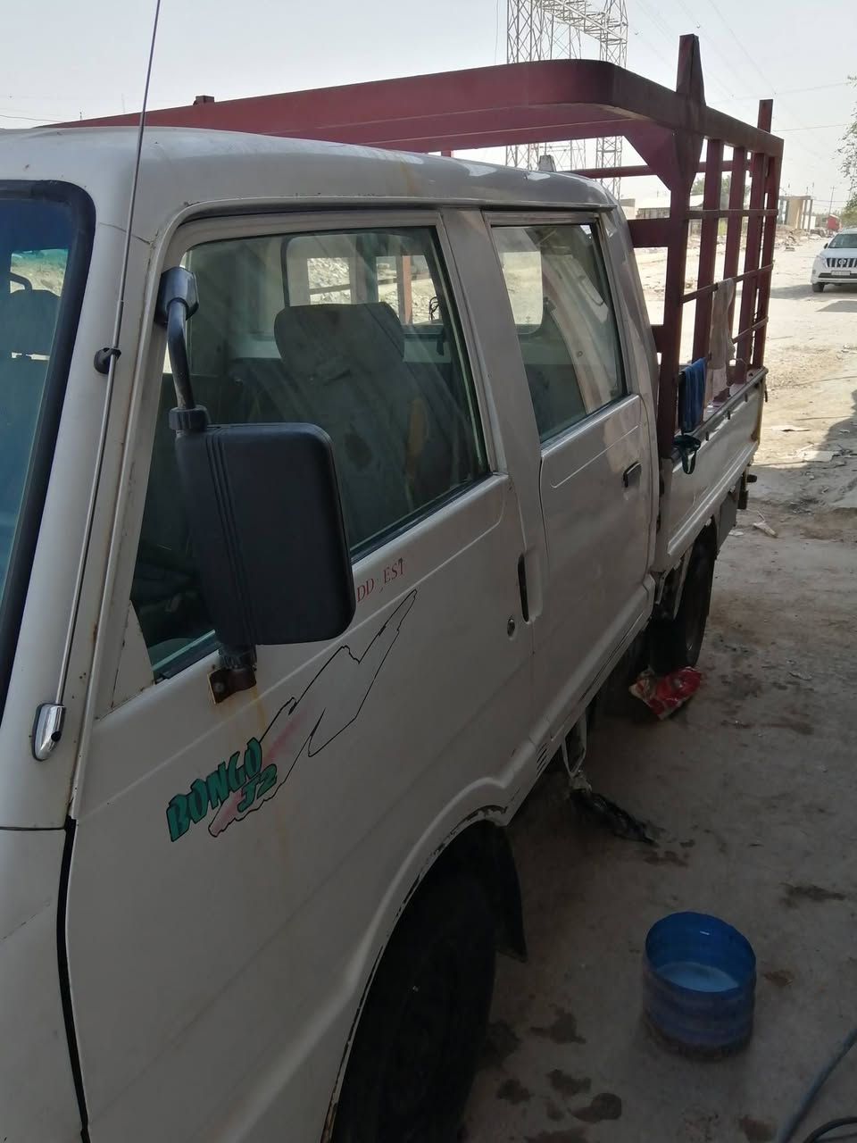 سلام عليكم من رخصه مدير الكروب كيه حمل دبل قماره موديل ٩٦ رقم بغداد مشروع وطني سياره جاهزه من كل النواحي رقم الهاتف ***********
