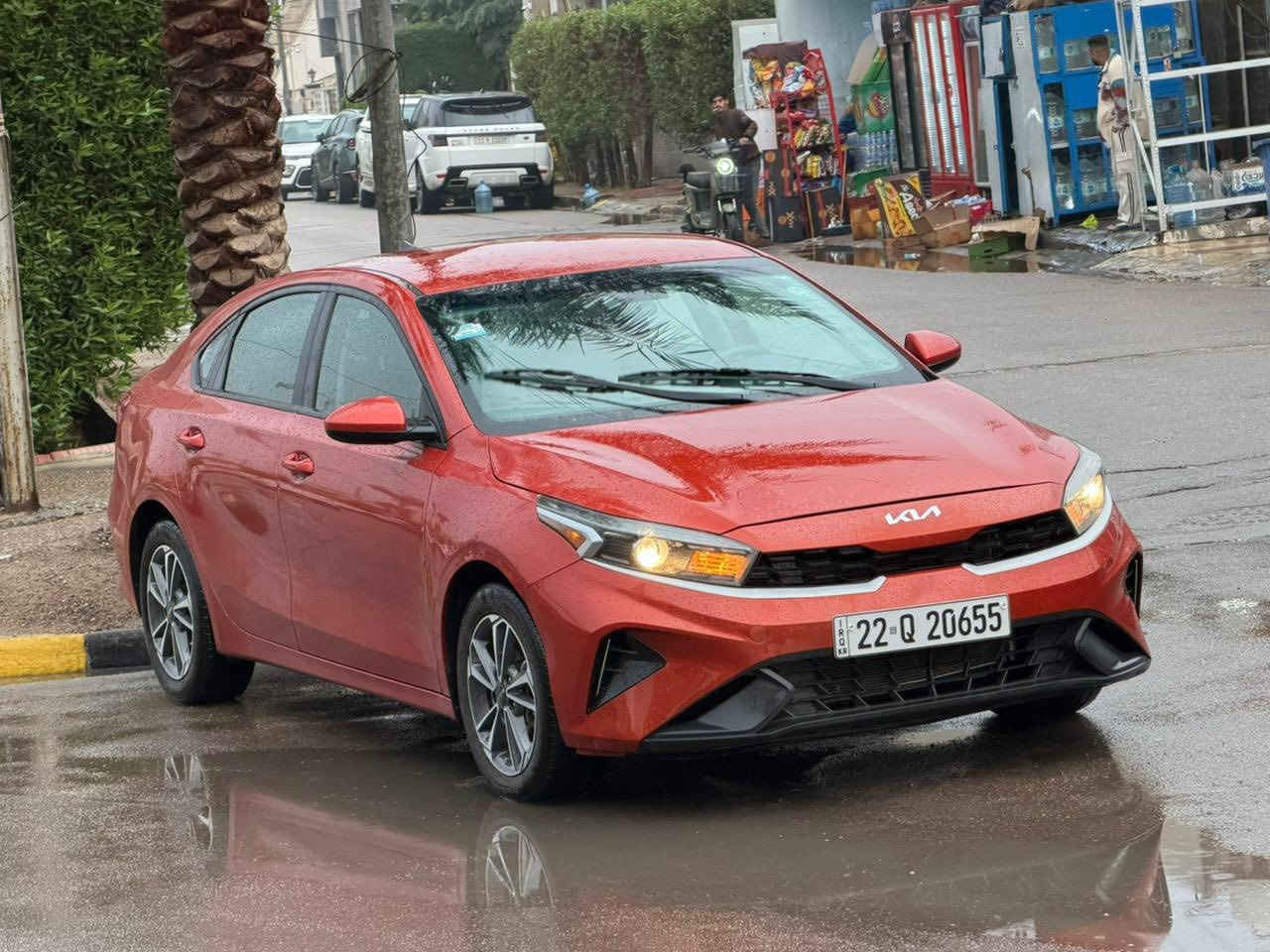 للبيع: كيا فورتي (Kia Forte) - لون مميز ونظافة فائقة ✨
سيارة كيا فورتي بمظهر جذاب ولون "مشمشي" نادر، السيارة حيل نظيفة ومناسبة جداً للي يدور سيارة عملية ومظهرها ملفت.
تفاصيل السيارة:
موديل 2024
• اللون: مشمشي مميز جداً.
• الرقم: أربيل (أصوليات جاهزة).
• الحالة: السيارة نظيفة جداً وجاهزة من كل النواحي.
• البودي: قطعة واحدة صبغ فقط.
• الإيرباكات: سليمة (بدون حادث إيرباك).
• المواصفات: سويتش، ويل كب، مع باقي المواصفات المعروفة للفورتي.
السعر المطلوب:
💰 160 ورقة (16,000$) وبيه مجال 
للتواصل والاستفسار المباشر:
📞 الاتصال على الرقم: ***********
