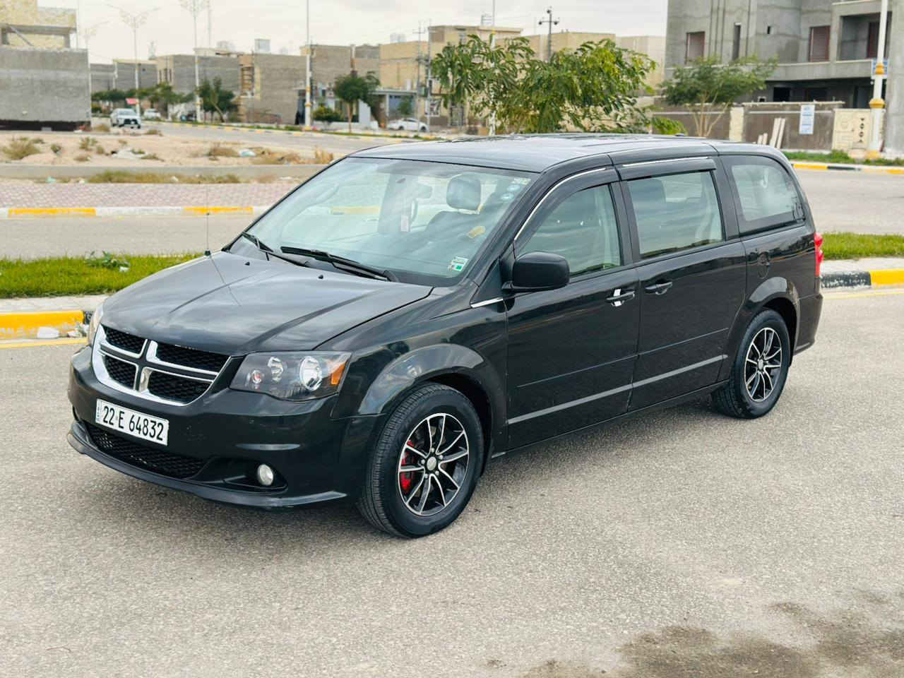 سلام عليكم ورحمة الله وبركاته
دوج كرفان موديل 2017 وارد امريكي حادث جاملغ او بنيد بدون دواخل  رقم اربيل هزه جديده سنويه مجدده  سياره كلش نضيفه ماشي 75 الف حقيقي محرك 3600 
تخم تاير تبريد 3 قطع دواخل سياره بيجي شاشه كامره نضام يكو  سياره كلش حلوه 
السعر 157 وبيها مجال الستفسار ***********.
مكان سياره كربلاء
