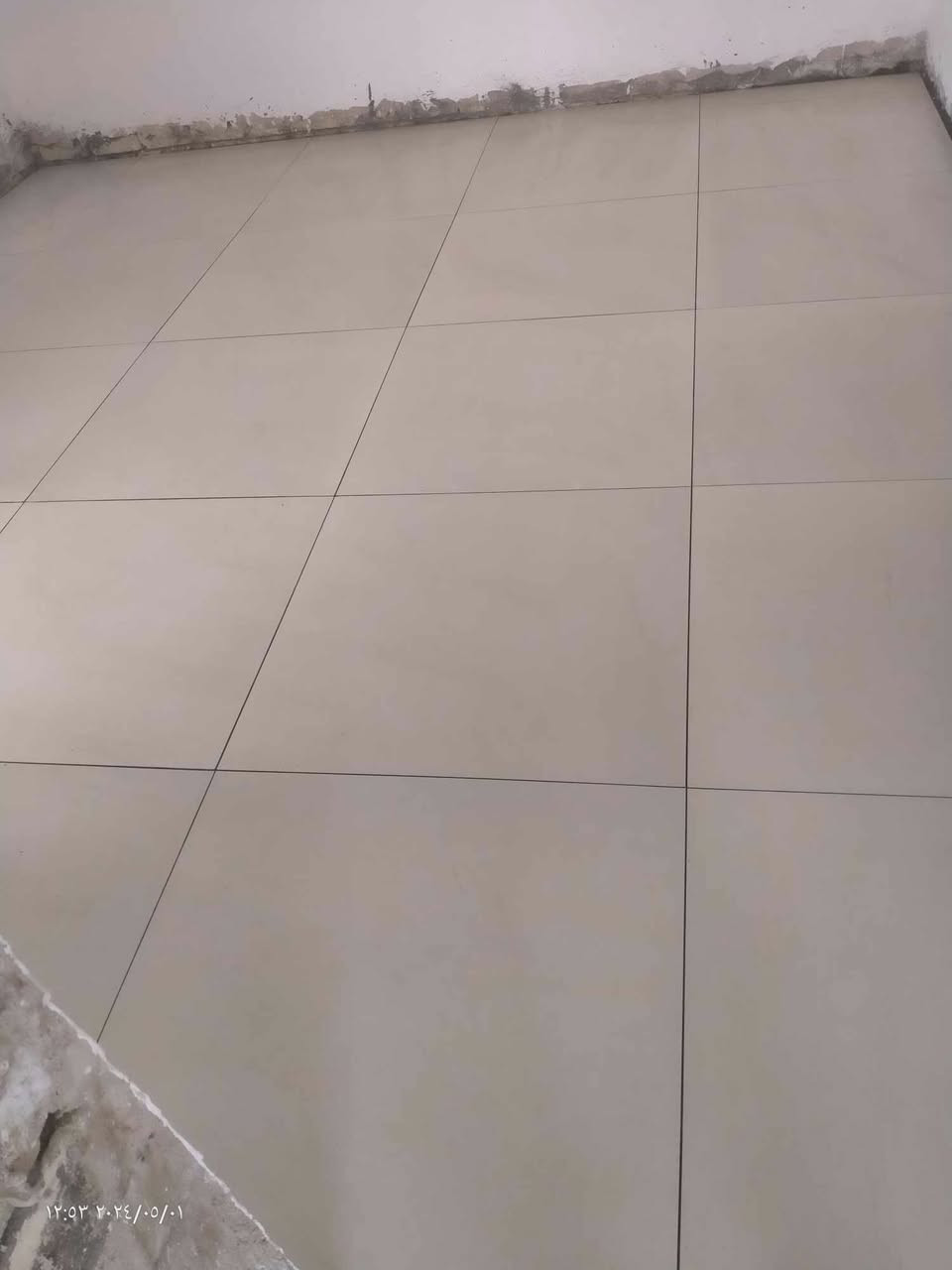 بسم الله الرحمن الرحيم يوجد خلفه سيراميك بورسلين ومرمر وكاشي درجه اولى رقم الموبايل وعلى الواتس ***********
