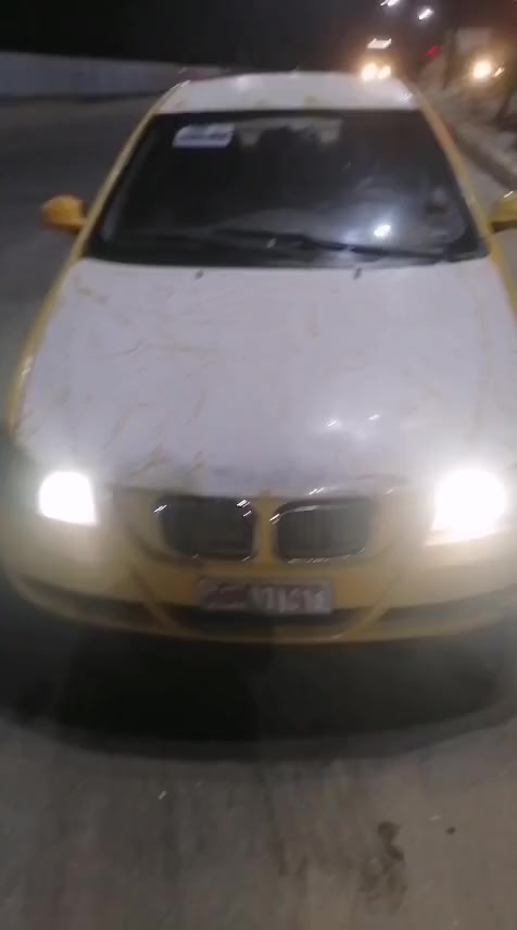 ليفان رقم حمر  للبيع او مراوس
كير مكينه كورله مكوفات 
مكانه بغداد 
بيه نقوات دبلات ماميه 
سعره 20وبيه مجال 
***********
