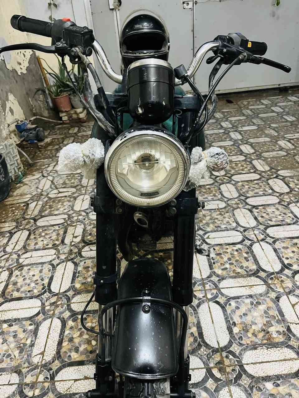 سلام عليكم اخوان تحيه طيبه 💎

متاح دايوان لايتي  موديل ٢٠٢٠  طالعه ب٢٠٢٢
‏
الدراجه  اوراق اصولي وكمرك مدفوع +وصل معرض 
مكينه 200cc
كامله للاخير مابيها اي نقص تخم تاير جديد حلوه دراجه على ايدي مكاني بابل المسيب  

*********** واتساب واتصال
