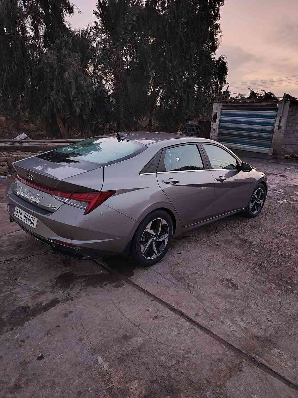 هونداي النترا 2023 هايبرد 

السياره لون رصاصي فول مواصفا ت 

بصمة تشغيل وابواب/ فتحة سقف سلايد/ كشنات جلد تدفئه بالكشنات وتدفئة بالستيرن/ رادارات امامي وخلفي وجانبي 360°/ اشاير بالمري ورادار نقطة عمياء بالمرايات/ تحكمات ستيرن جهتين/ شاشه ابل واندرويد كار بلي وكامره خلفيه دواره/ تشغيل عن بعد/ شحن وايرليس/ تحديد مسار ومانع انزلاق/ بريك 4 دسك نظام ABS/ سايد بريك بصمه واوتو هولد/ 3 انظمة قياده نورمال وسمارت وسبورت/ كروس تحديد سرعه ومانع تصادم/ لايتات زنون بلادي/ لد امامي نهاري وبگ لايت خلفي شمعه متصل/ انارة ترحيب باليدات/ الصندوك يفتح تلقائي عند الاقتراب/ گيچات دشبول ديجيتل متصل مع الشاشه  ...
السياره بانزين وكهرباء جداً اقتصاديه (صرفها 4لتر كل 100 كيلومتر) گير ومكينه مكفولات شرط بدون اي عيب ماشيه51 الف ميل 
السياره حادثها بسيط كلش طخة بالبنيد وراجعة على البارد 
وطخة بحافة القمارة وهم رجعة على البارد قطرة صبغ مابيها مكفولة من كلشي 
رقم بغداد دولي الجديد  هزه جديده سنويه جديده الى 2030 باسمي تحويل مباشر بنفس اليوم بإذن الله
السعر 149$ وبيها مجال شي بسيط جداً
مكان السياره بغداد   
الشراي يتصل على الرقم ***********

 واتساب
