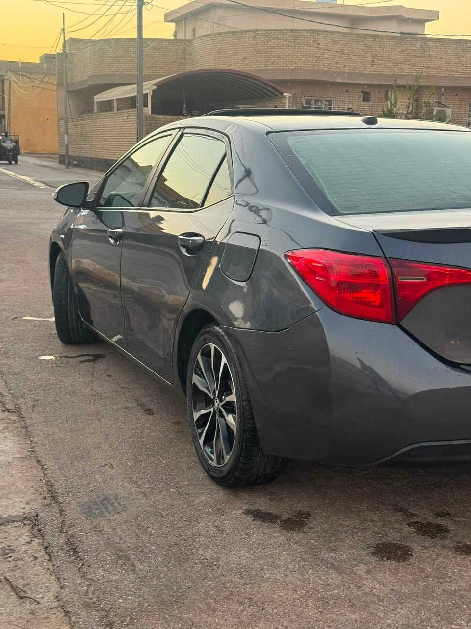 السلام عليكم
كورلا 2017 XSE فول 1/1
حادث خلفي بدون ايرباك
ماشية 181 الف كيلو
كامل التفاصيل بالمنشور
 صور الحادث
رقم بغداد باسمي
مكان السيارة بالكوت 

***********
