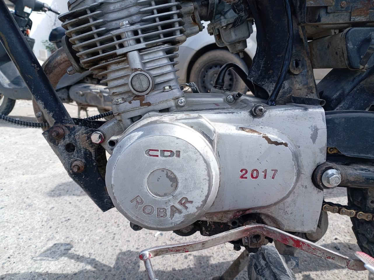 ماطور البيع  يعوزو بس بلك و تنضيف كبريته السعر 200 و بي مجال و ***********
