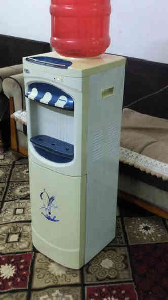 براد الكوثر حجم ضخم ٣ خطوط حار بارد طبيعي ثلاجه فريز تجميد نضيف كلش اخو جديد حار يغلي برودتاااا  ثلللللج السعر ٦٥ الف مكان تاجي توصيل موجود   ***********
