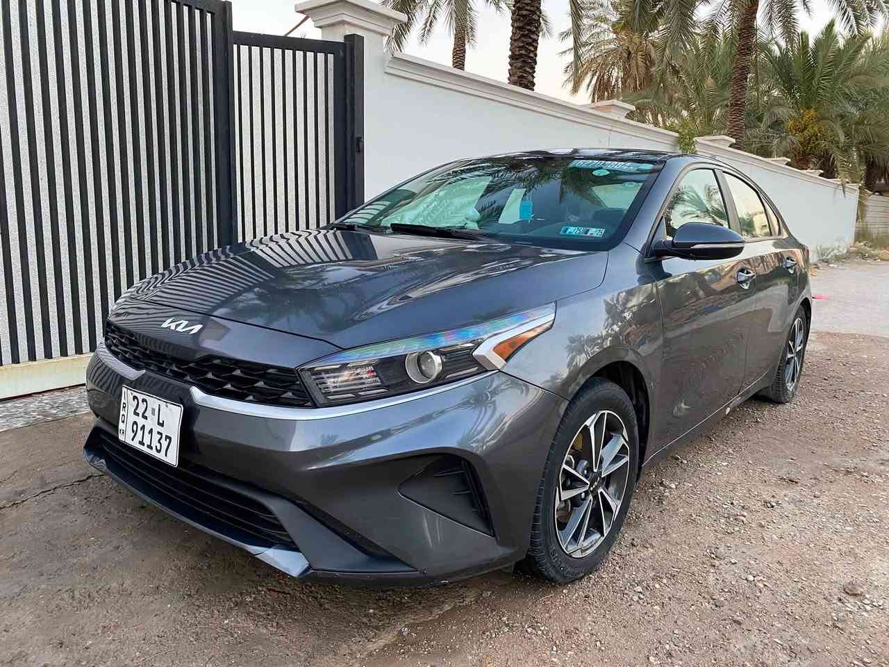 السلام عليكم كيا فورتي2022رقم اربيل وارد امريكي بيه طخات بسيطه كلهن ع بارد معدلات نص فول ماشية 45 مكينة 2000 دوش صور الحادث موضحة وية لصور السعر133 ورقة  للاستفسار ***********
