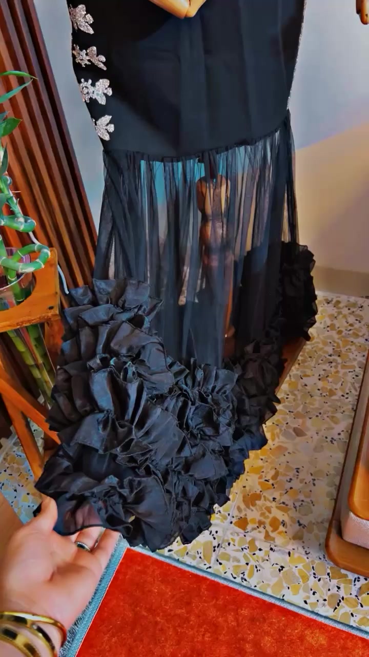 فستان ملبوس مرة وحدة نظيف جداً يلبس لحد وزن 75 سعرة 70 الف


**إذا كنت صاحب هذا الإعلان وتريد حذفه لأي سبب، رجاءا أرسل رسالة إلى الدعم الفني**