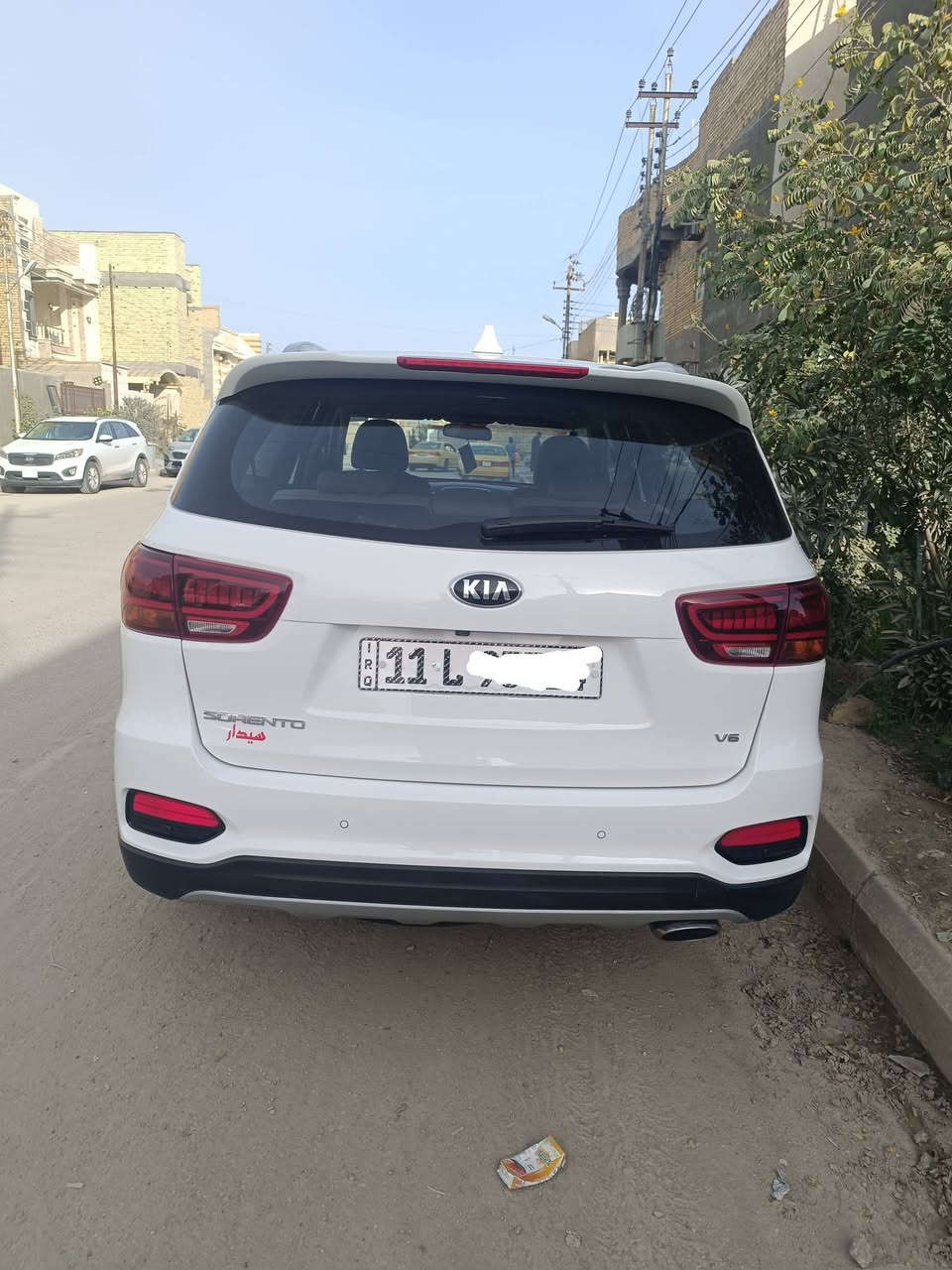 سورينتو خليجي موديل 2020 رقم بغداد دولي
-محرك 6سلندر 
-ماشيه 45 حقيقي 
-7 راكب
-كشنات مخمل
-حساسات أمامي خلفي
-كراسي اماميه كهرباء 
-جنطة كهرباء 
-بصمتين
-اللايت عالي ناصي زنون 
-لد نهاري ليزري امامي 
-بك لايت ليزري LED
-اوتو هولد 
-ترحيب
-درايف مود
-تحكمات ستيرن فول  
-تبريد 3 قطع مع تحكم منفصل 
للاستفسار:
***********
