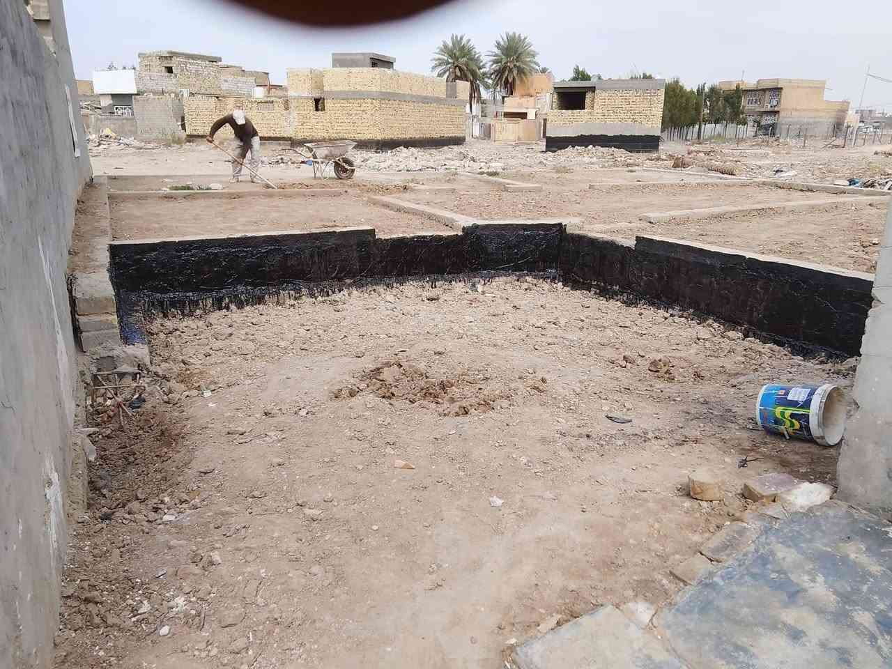 السلام عليكم بتلو كامل مساحه القطعه ١٨٠ متر بالطهمازيه فرع مخبز المصطفى يتكون من غرفتين كبار هول صاله مطبخ للبيع الاستفسار سعر على الخاص هذا رقمي ***********
