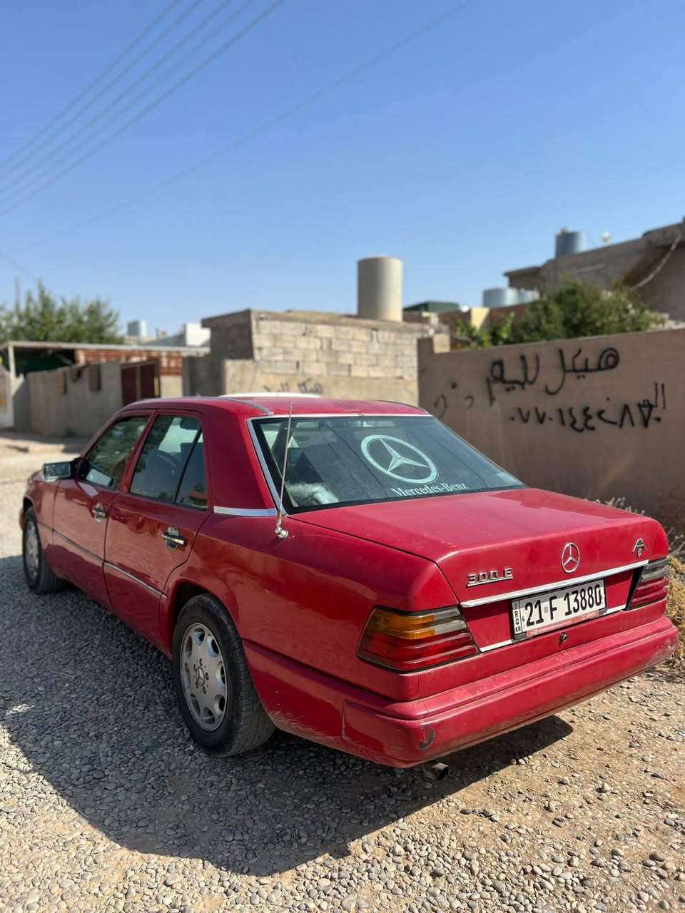 مارسدس دب موديل 88 محرك بطه 3000 كير اوتوماتيك تبريد ثلج تخم تاير جديد كهربائيات كله شغاله سنويه جديده السياره جاهزه بدون نقص سعر 47 مراوس حسب القناعه مكان السياره كركوك 
***********
