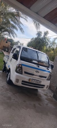 للبيع كيه دبل قماره موديل 2018 مكفوله كفاله عامه  07800608596