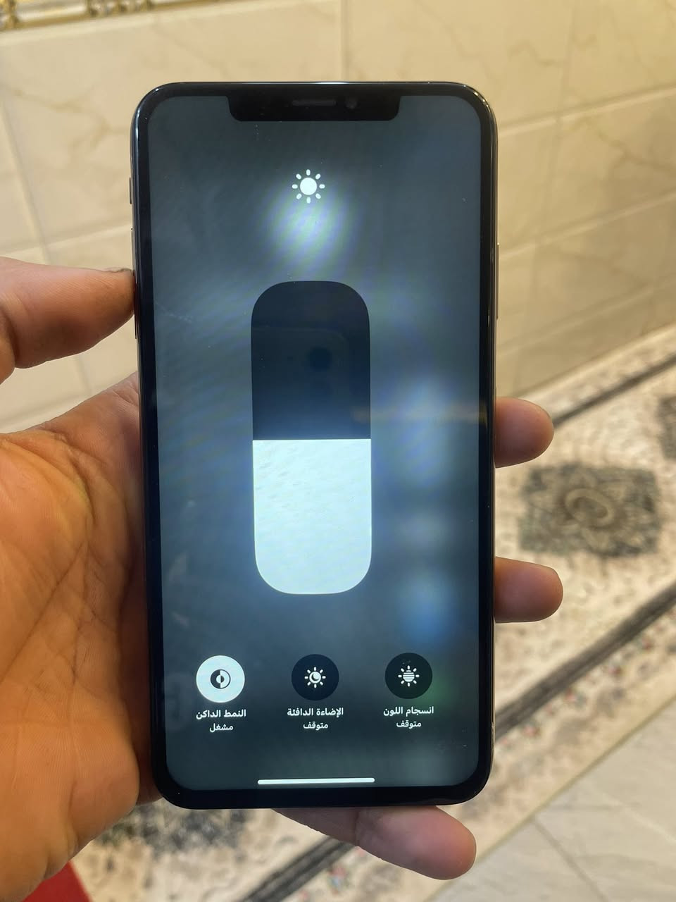 ايفون اكس ماكس س للبيع جهاز جديد وكلش نضيف مابي آي خلل جهاز كله شغال مستبدل فقط شاشه بطارية ١٠٠ وذاكره ٦٤ ما بي آي خلل سعره ١٥٠بي مجال بصيط 
***********
