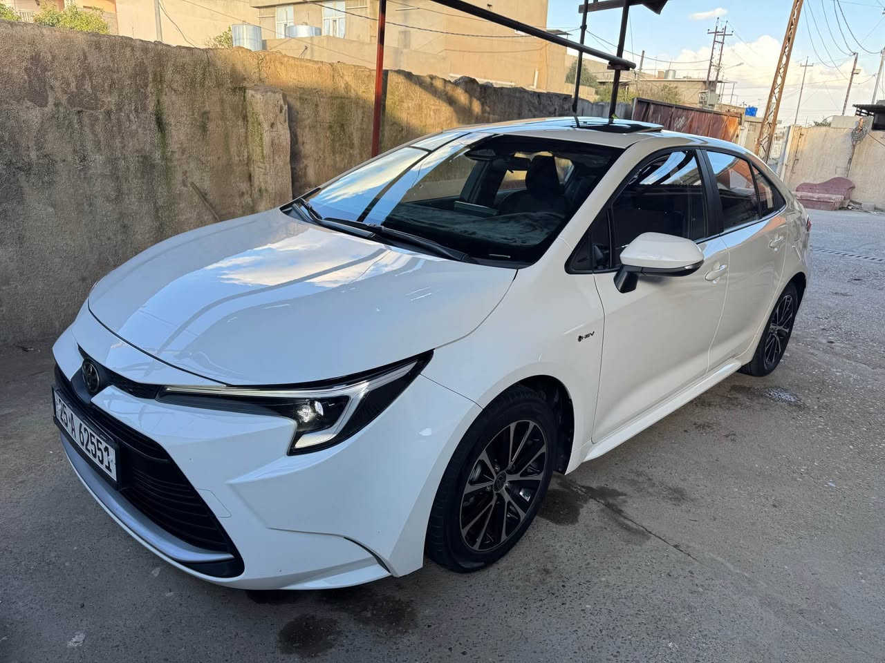 السعر 155 كورلا 2025 هايبرد فول مواصفات كلين ماشيه 25 الف كيلو رقم كركوك شراي خابر ‭0771 001 3280‬ كركوك, العراق
