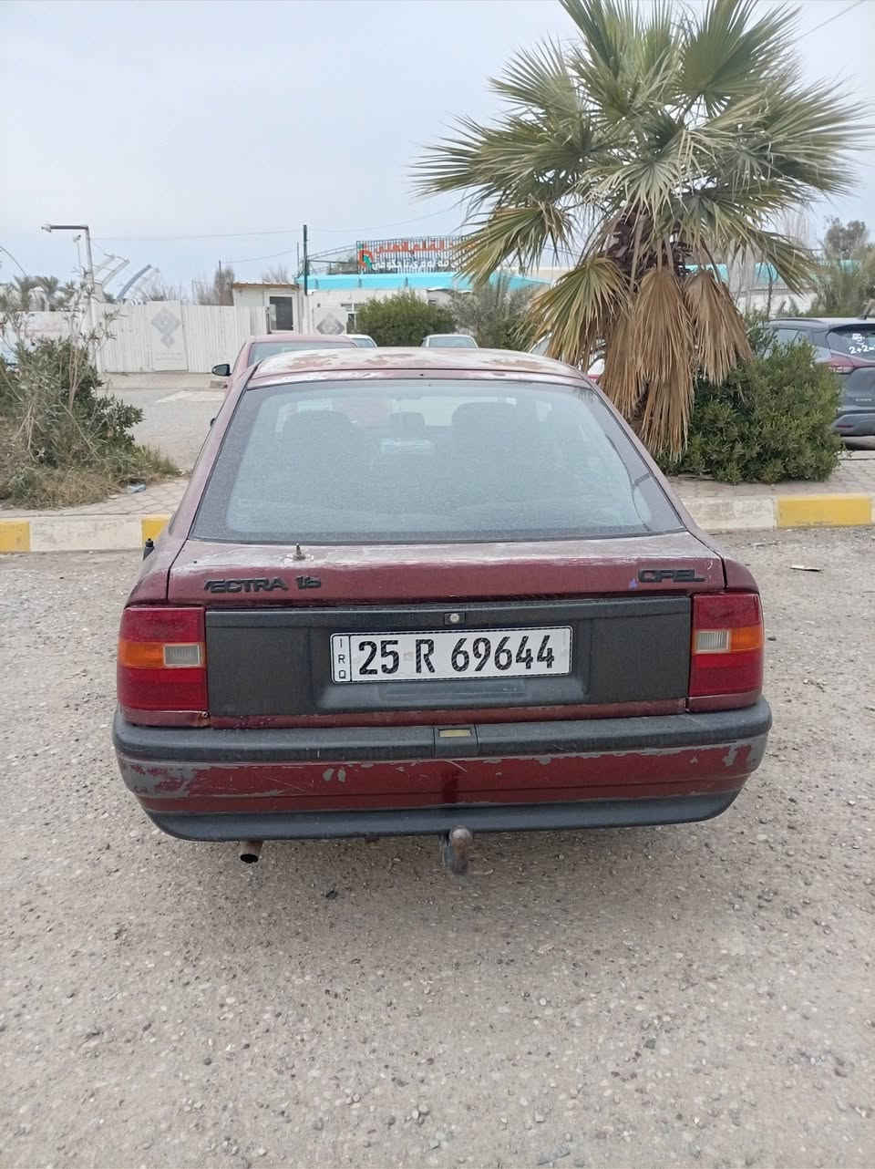 السلام عليكم :اوبل فكترا للبيع 
للبيع اوبل فكترا موديل 1991محرك 1600
رقم جديد هزة جديد سنوية بأسمي سعرها 30 ورقة
***********
