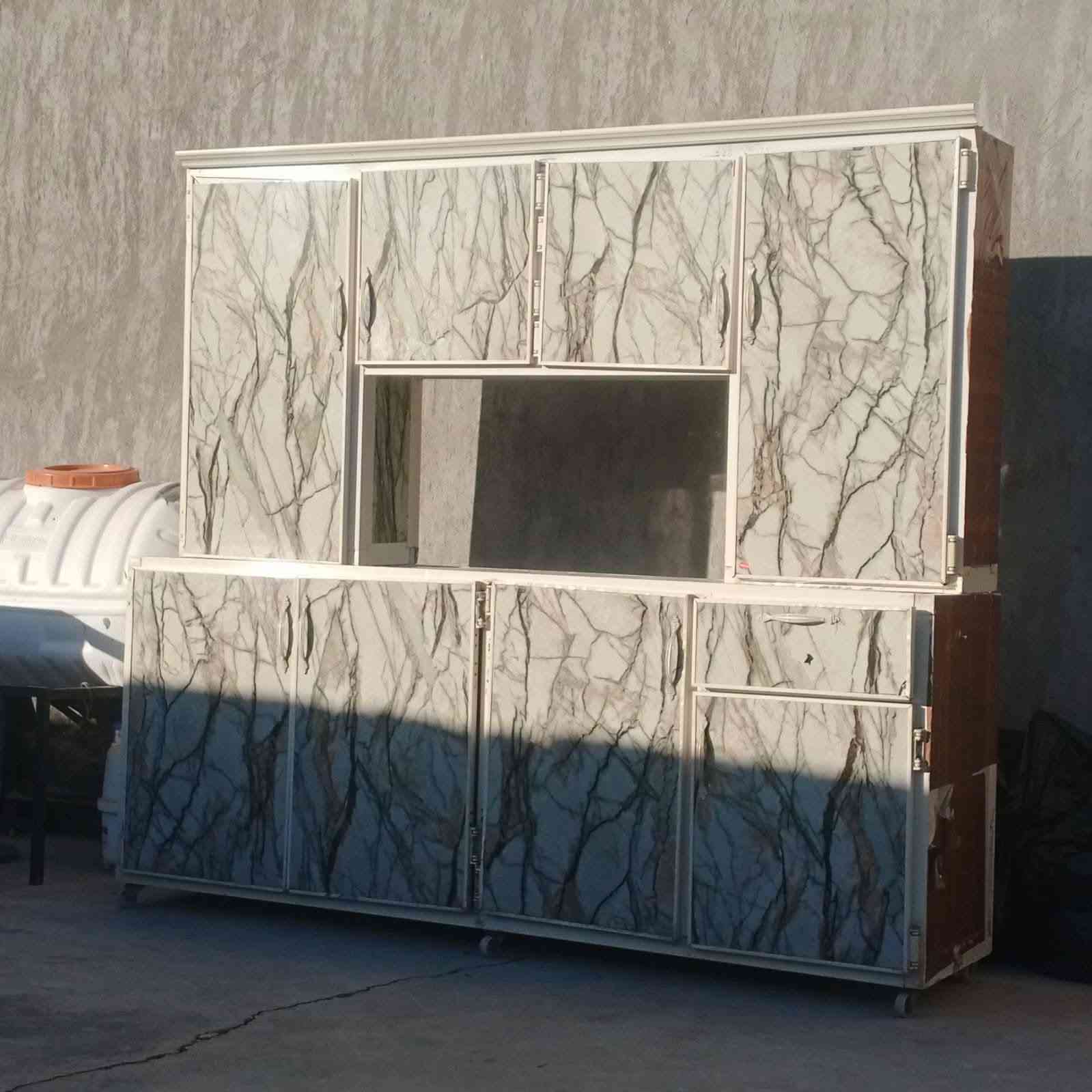 للبيع كاونتر سنگ بدون مرمره سعر اثنينهن 150 وبي مجال
وعنوان الفلوجه منطقة نساف رقم *********** للإستفسار
