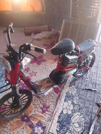 جوم حديد للبيع دراجه نضيفه تحتاج بس عقل السعر 85الف 07836537316