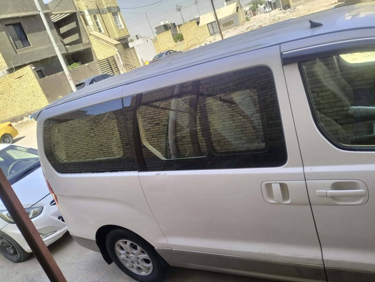 ستاركس ٢٠١٣ رقم انكليزي ذي قار بسمي محور مسكر قبق الاسود مكفوله من صبغ وتبديل ولمعجون بيه بارد فقط مكاني ناصريه مركز الاتصال *********** سيارة جاهزة تخم تواير توني شادهن كلهن جدد فلنجات سعر ١٧٥ تبريد خير من الله
