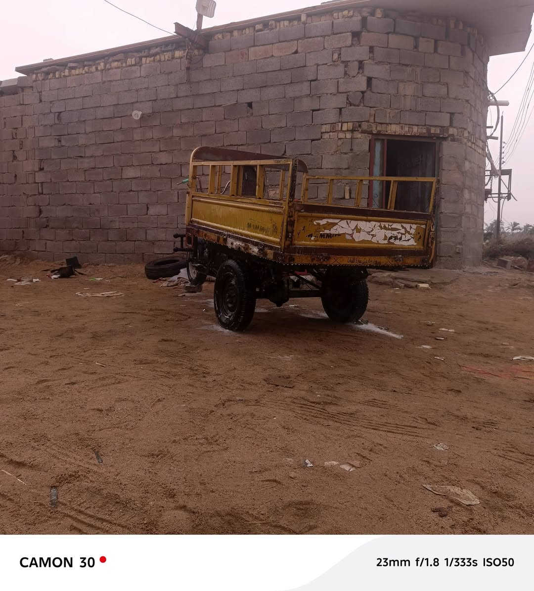 سلام عليكم ستوته البيع وراق مديل ١٧ شاصي حلو بدي حلو مكينه مجفته مكلف بنشر سعر 950 وبيه مجال المكان البصره الهارثه تصل ع رقم راعيه ***********
