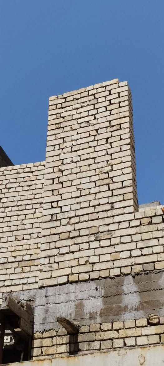 خلفه بنااء شغل نضيف درجه اوله نضافه + وزن البنااء التزام بالموعد الاستفسار اتصال ع ***********
