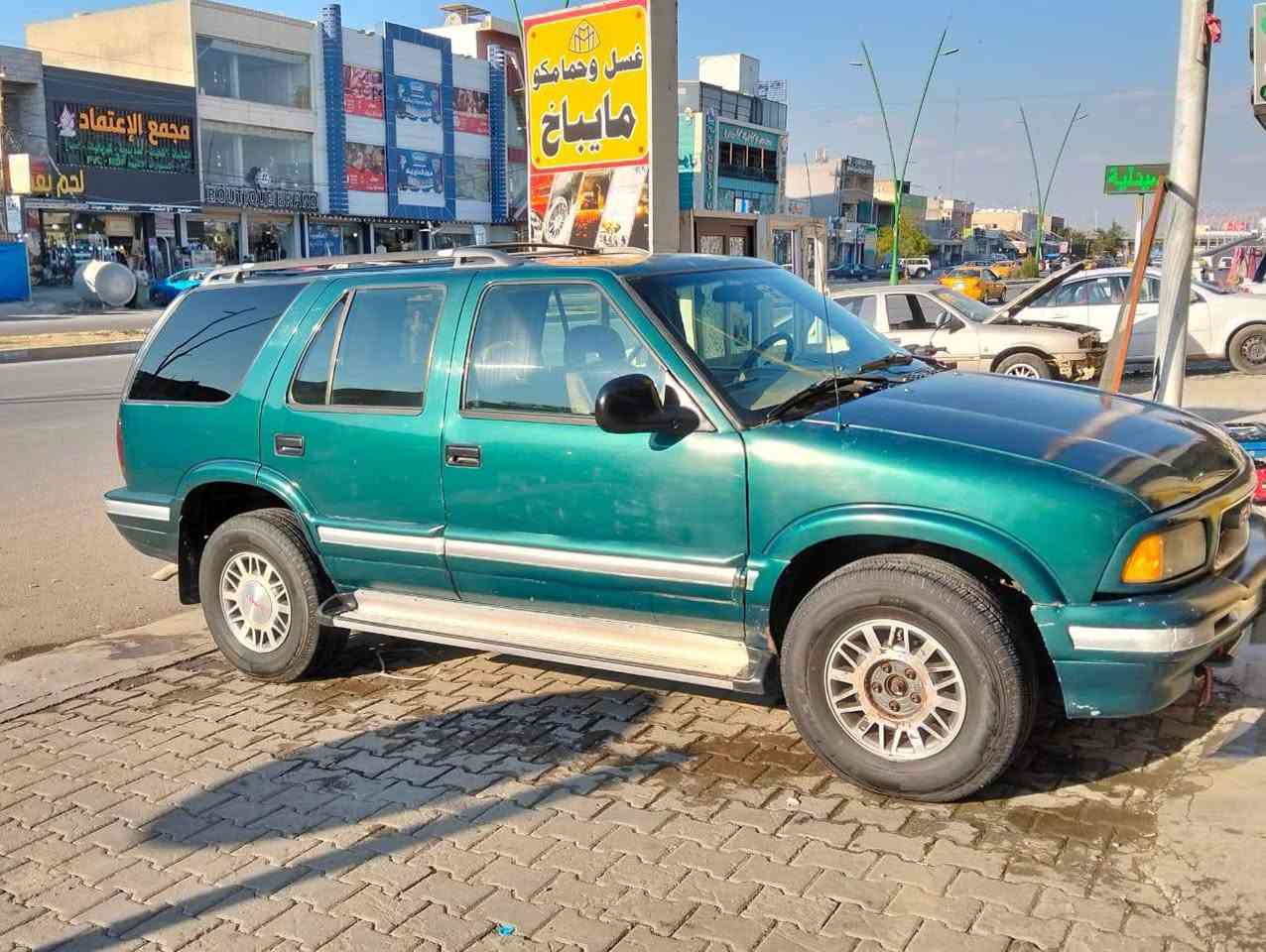 جمسي جيمي موديل 96 للبيع 
كير ومحرك ٦ سلندر بشرط 
تبريد شغال 
كشنات جلد وكهرباء 
بطاقة بانزين بيه
رقم كركوك تحويل وكالة بشرط 
العنوان كركوك حي الواسطي
السعر ٣٧ وبي مجال بسيط
*********** كركوك, العراق
