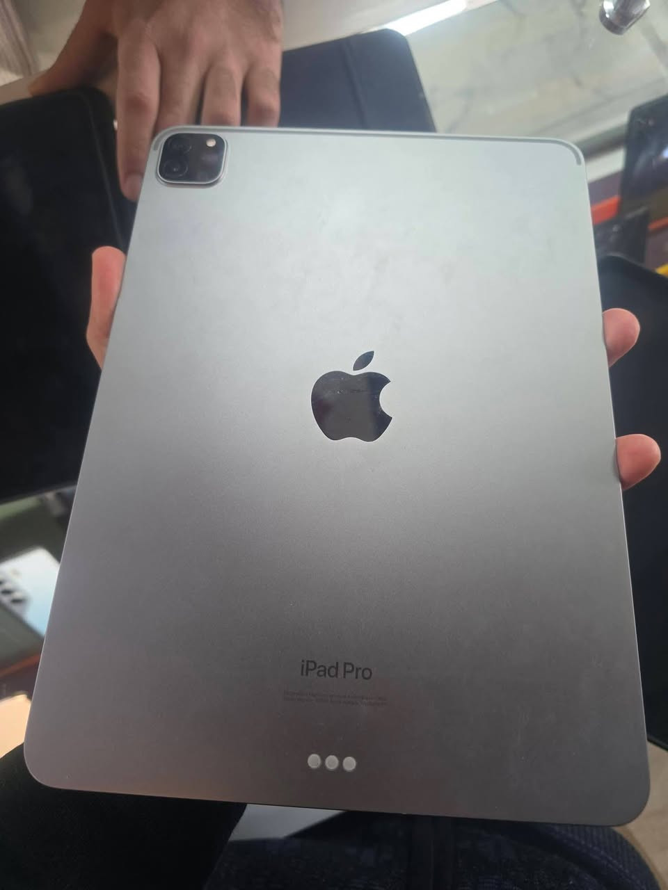 ايباد 11m2 ذاكرة ،256.  بطارية 87
ما مبدل بي شي  نضيف.  مكان بغداد. بياع سعرة  550.   ***********
