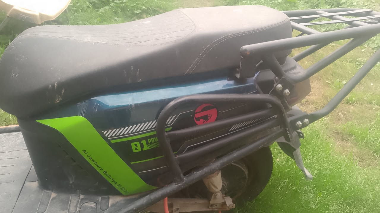 السلام عليكم دراجة شحن للبيع تقرة ملف 6بطاريات كبار
3نمر سرعة 100رقم ***********
