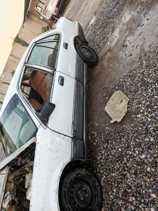 من رخصة الإدارة دايو برنس مسجل فحص نينوى راعيه 
بقياره سياره جاهزه ورخيصه محرك ١٦ فكتره معمر جديد
كير تماتيك كابريته جديده طخم تاير اربعه جدد
سياره جاهزه شقل ومش وسعره حيل مناسب ٨ ورقات وبيه مجال بصيط وإذا أكو مراوس هم يرهم ***********
