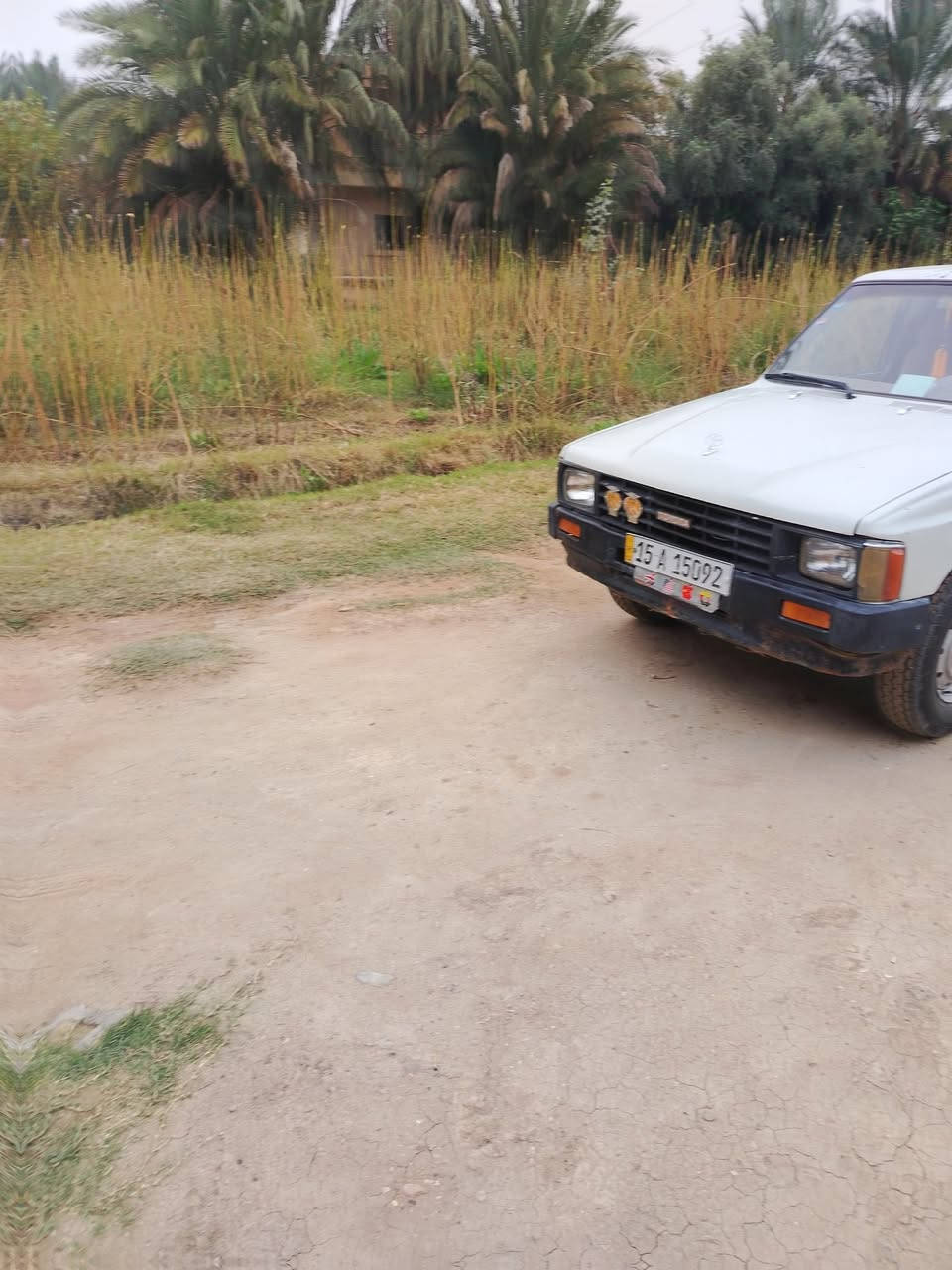 سلام عليكم تيوتا موديل٨٥ سيارة  جديدة صبغ حزام غمارة وتكم بلاديات دوشمه وارضيات جلد محرك كير اكسن تخم تاير كله جديد السعر ٣٧ بيها مجال بصيط. . هاتف ***********
***********،،،،،
